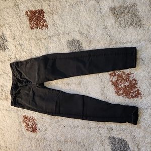 High waisted American eagle size 8 stretchy skinny jeans.